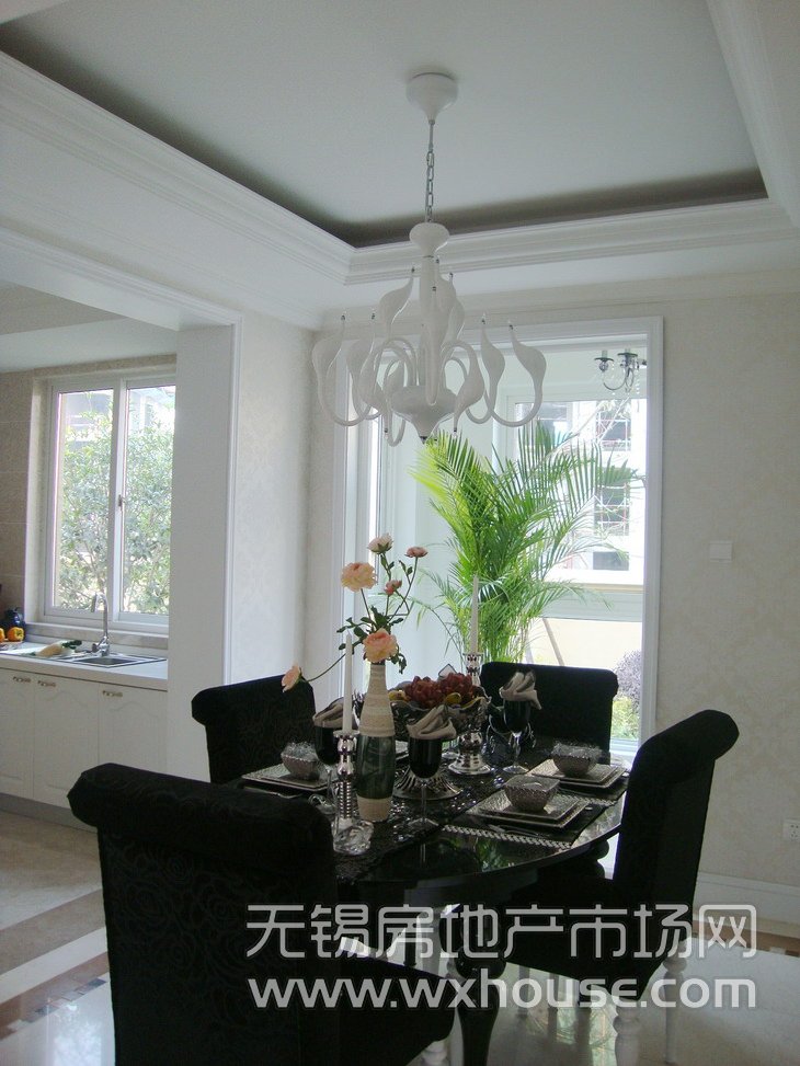 样板房142平米：餐厅      