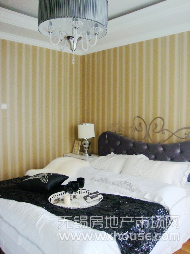 样板房142平米：主卧      