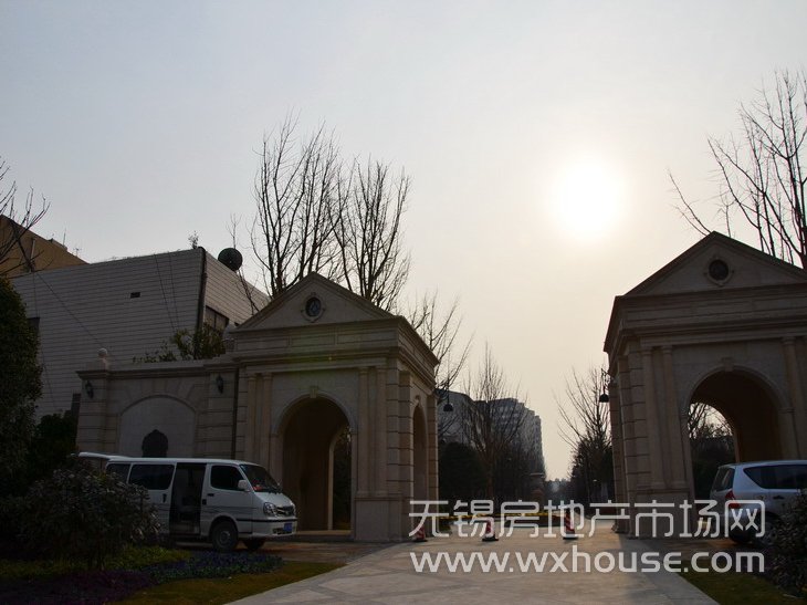 黄昏时景观      