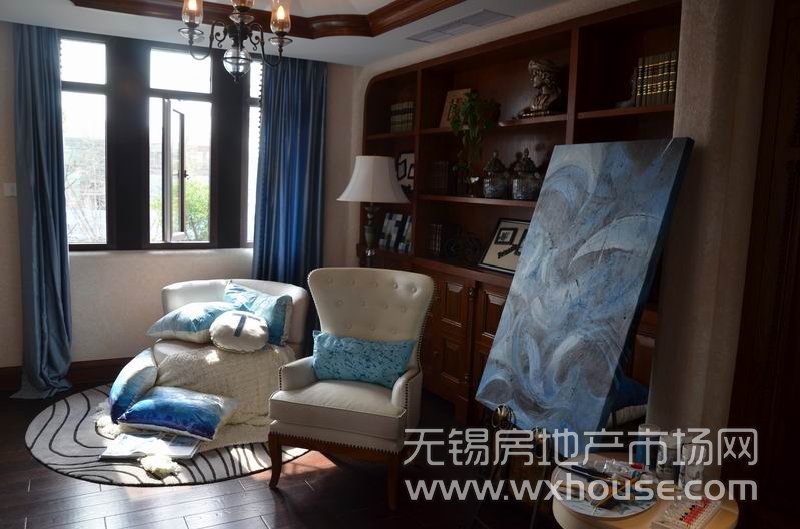 户型A1别墅样板房：书房      