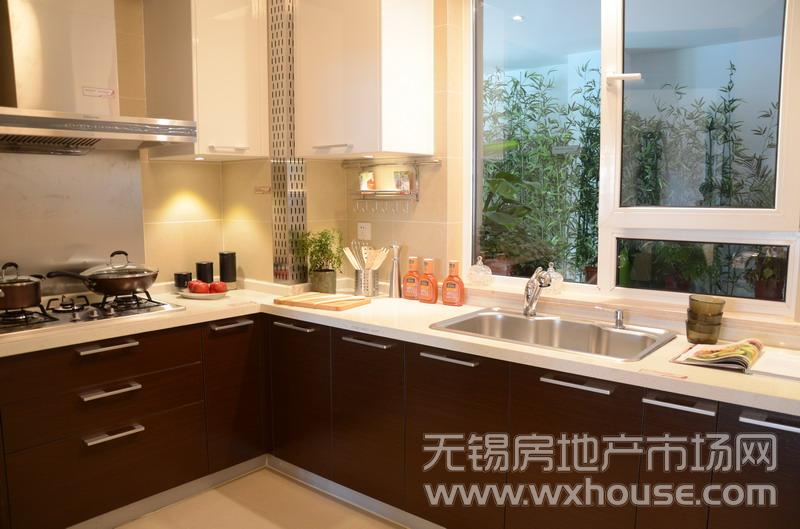 户型140㎡样板房：厨房      