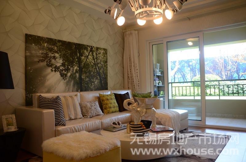 户型90㎡样板房:客厅