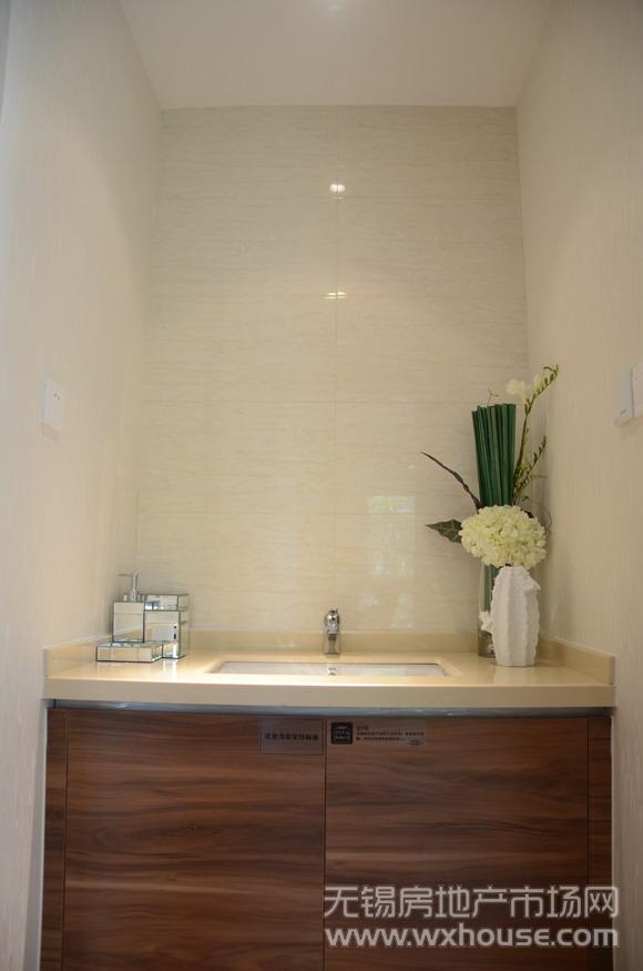 户型90㎡样板房:洗手间