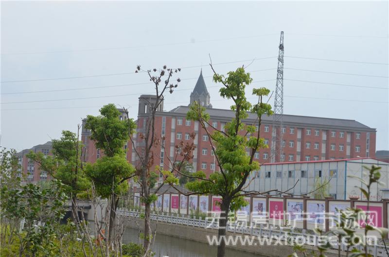 周边配套——锡东高级中学      