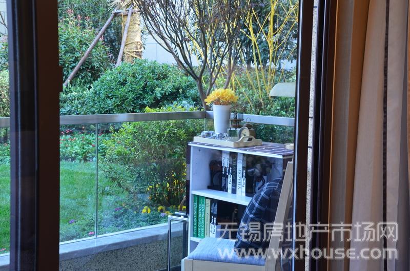 130㎡户型——阳台一角