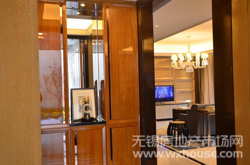 168㎡户型——进门玄关