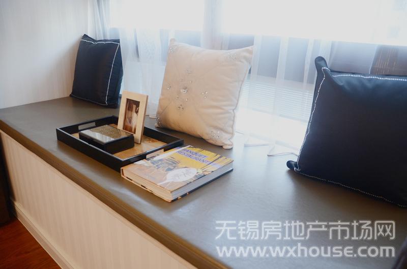 144㎡户型——主卧飘窗窗台      