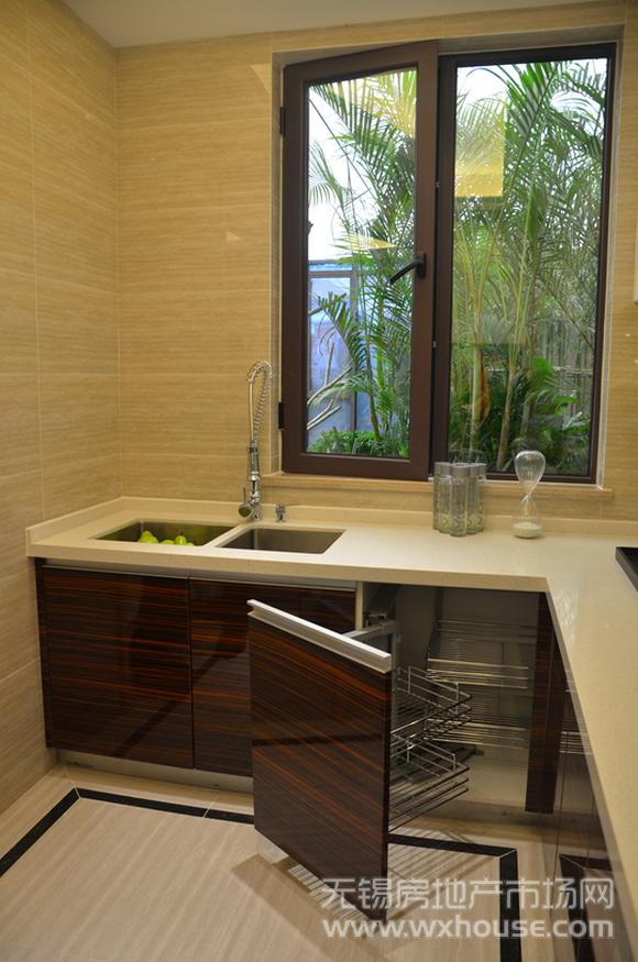 137㎡样板间——柜内贴心设计