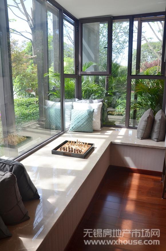 137㎡样板间——主卧飘窗