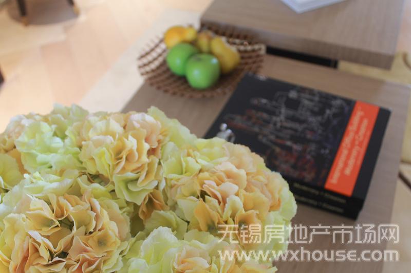 87㎡户型样板间——客厅一角      