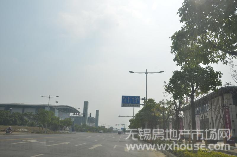 项目周边交通      