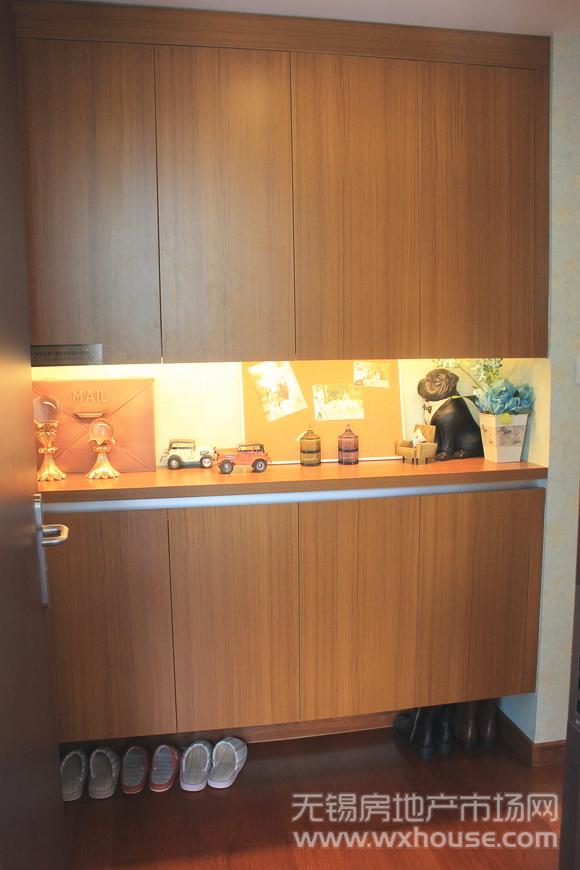 升级版115㎡样板间:入门玄关