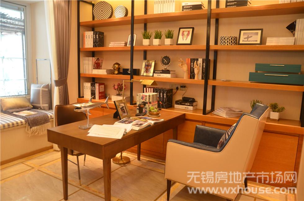 跃层样板房一层书房      