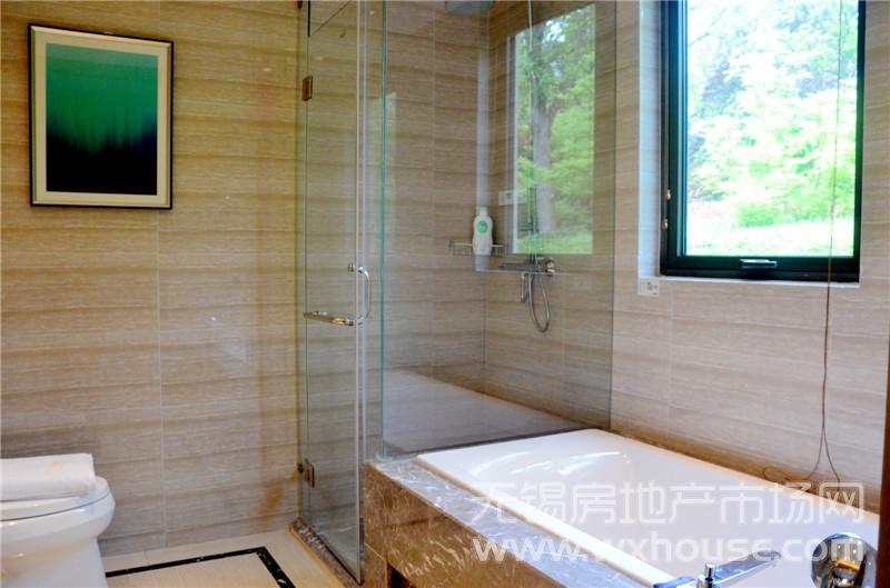 172㎡样板间主卧卫生间