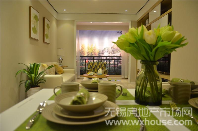 77㎡样板间 餐客厅