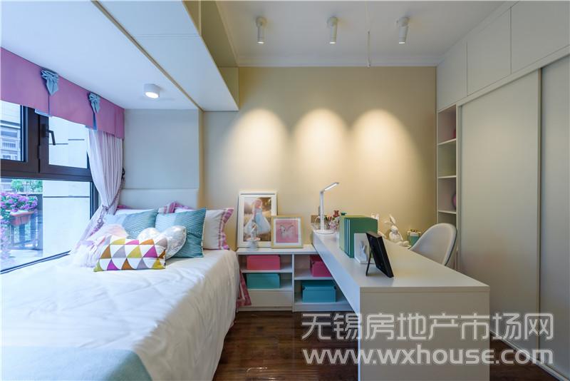 y95-a蒂芙尼的早餐100㎡户型样板间儿童房