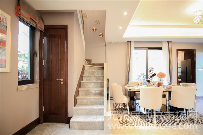 171㎡样板间楼梯      