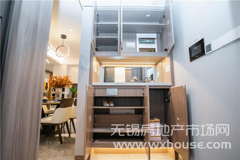 精装H户型样板间