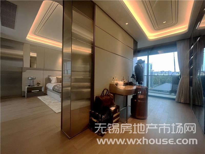 180㎡上叠户型样板间衣帽间