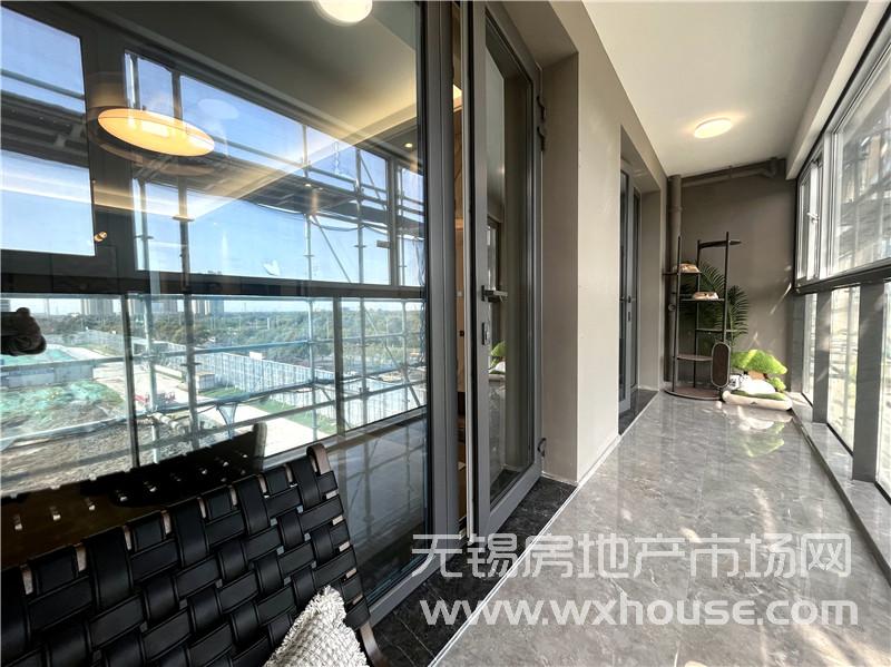 洋房102㎡户型样板间阳台