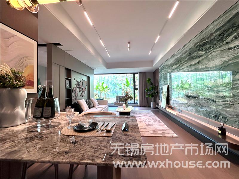 102㎡户型样板间餐客厅